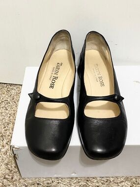 Taryn Rose Black Size 9 Women’s MaryJane shoes